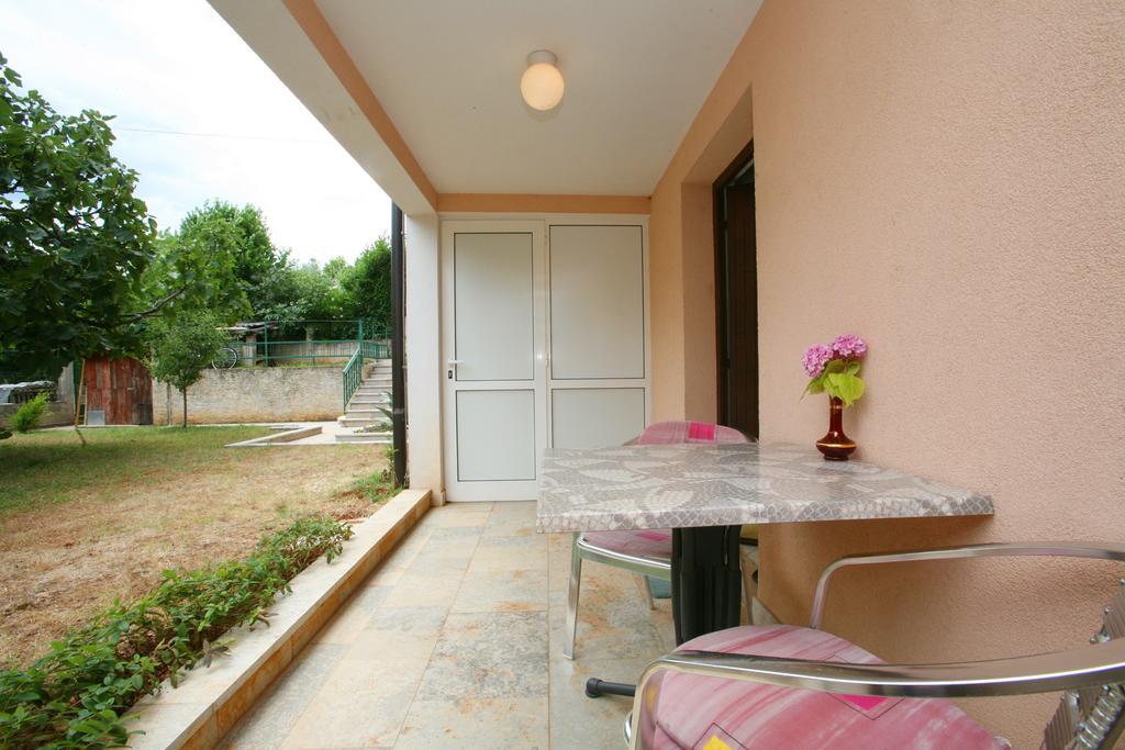 Apartments Neda - Porec South Room photo
